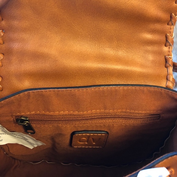 NWT DV Small Crossbody Bag with tassels - Picture 3 of 6